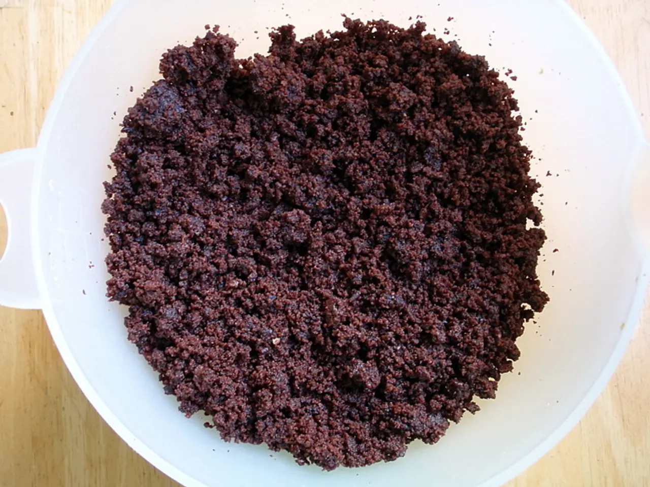 Poop Characteristics: Examining Shape, Hue, and Normal Variations