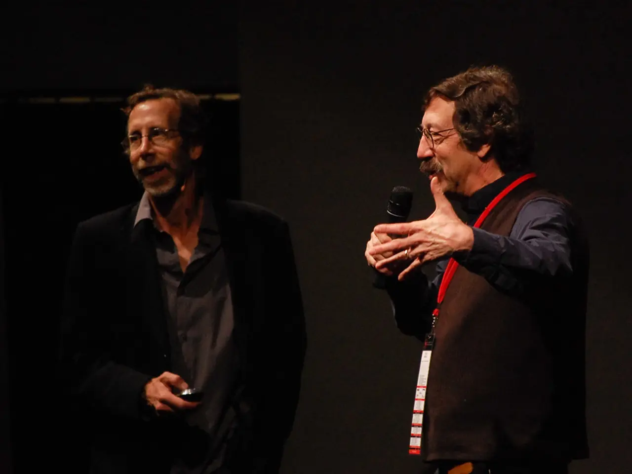 Supporting Gujarat in executing welfare programs through Information and Communication Technology:...