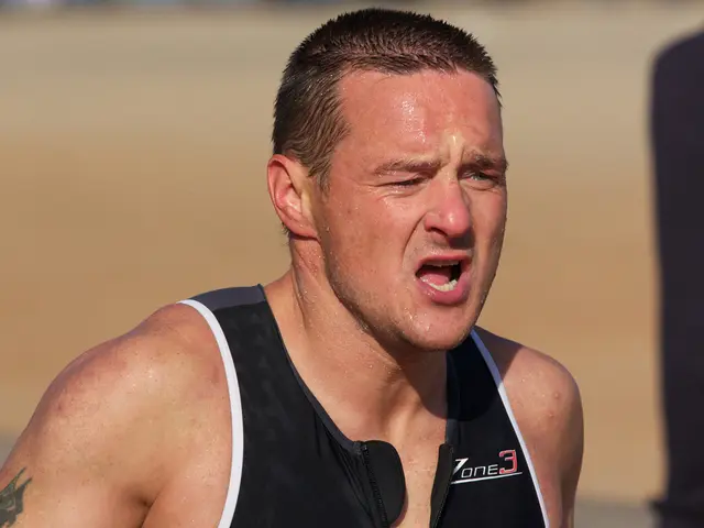 Sweaty skin: Reasons, visuals, and remedies