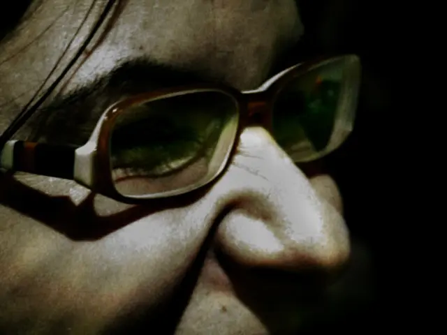 Negative Thinking Can Be Overcome with Lucky Girl Syndrome, Offering a More Positive Outlook