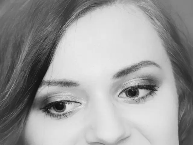 Strategies for Facial Weight Gain: Domestic and Medical Methods