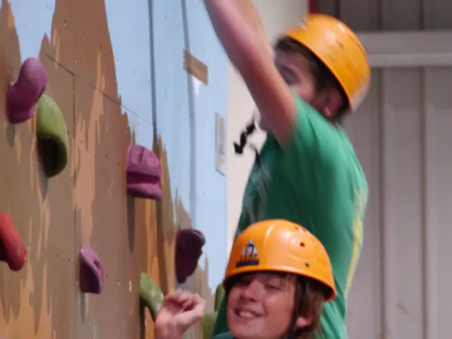 Exploring and Rescuing Individuals Within Heinrichs Cave is the Current Mission of the Sundwig...