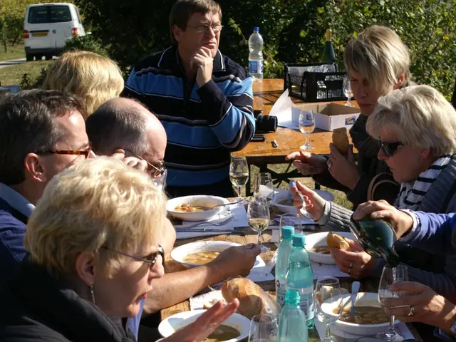 Senior Meal Delivery Services: Assessing 9 Options and Our Insights