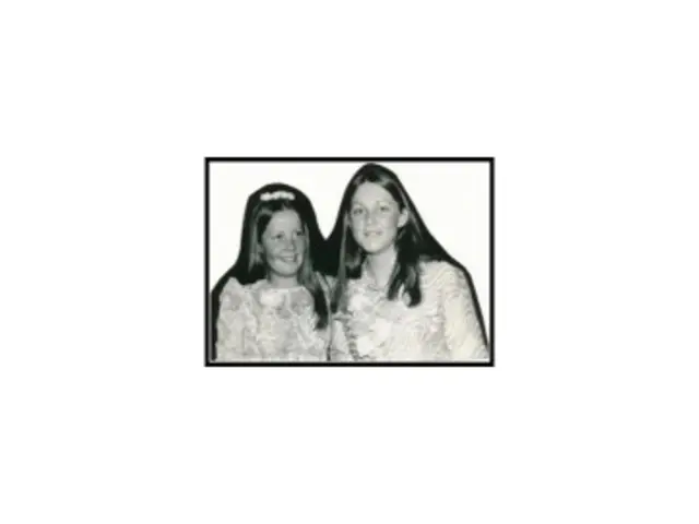 Female Pioneer, Raymonde de Laroche, Becomes First Female to Obtain a Pilot's License Globally