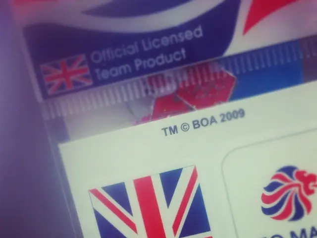 Israeli former Mossad head Meir Dagan returns to Israel following liver transplant surgery