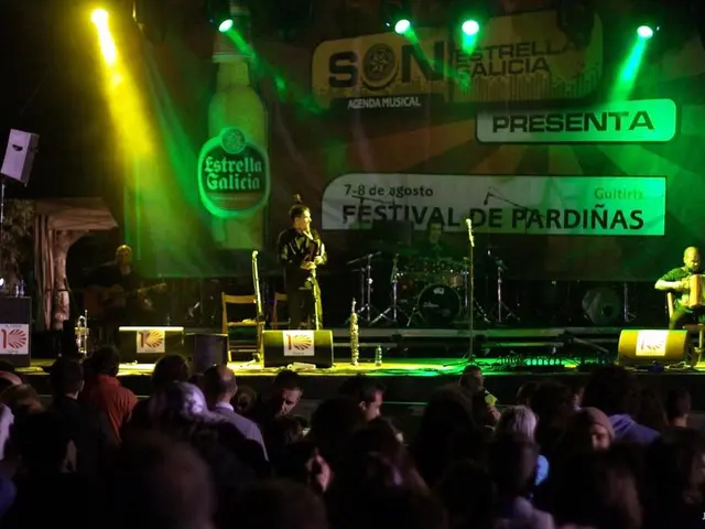 Exploring the depths of one-sided connections: A guide to parasocial relationships