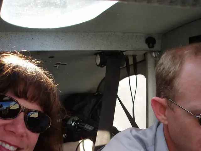 Sun protection alert system safeguards sunbathers from sunburn in Saarbrücken's outdoor swimming...