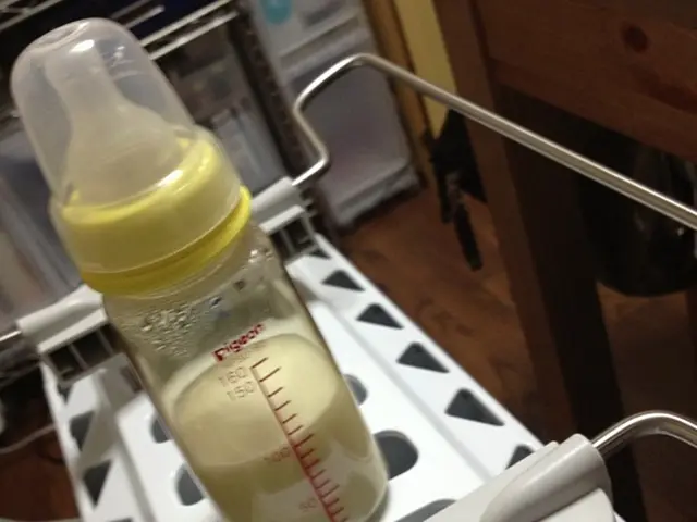 Breast Milk Containing Blood: Causes and Solutions