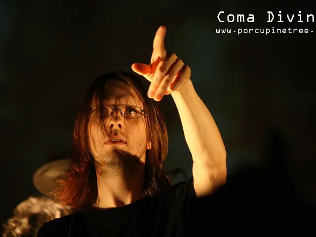 Is It True That Dark Mode Could Be Harmful to Your Vision?