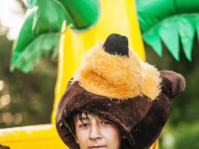 Handcrafted "Erotic Bees" Intend to Bring Cheer to Cancer Patients through Teddy Bear Gifts