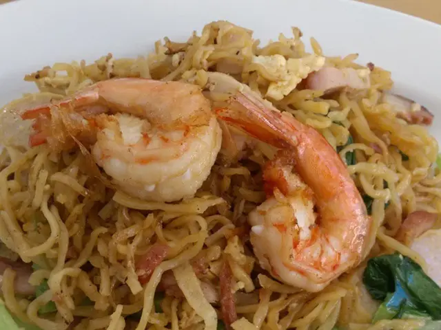 Food Poisoning Explained: Understanding the Causes and Symptoms of this Common Illness